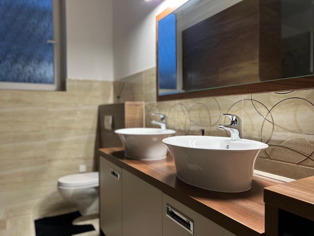 Apartment House Nova Dubnica ภายนอก รูปภาพ