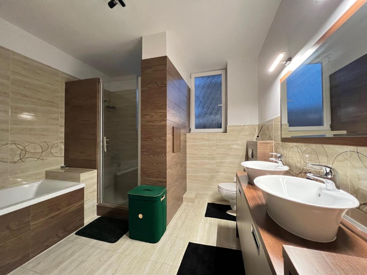 Apartment House Nova Dubnica ภายนอก รูปภาพ